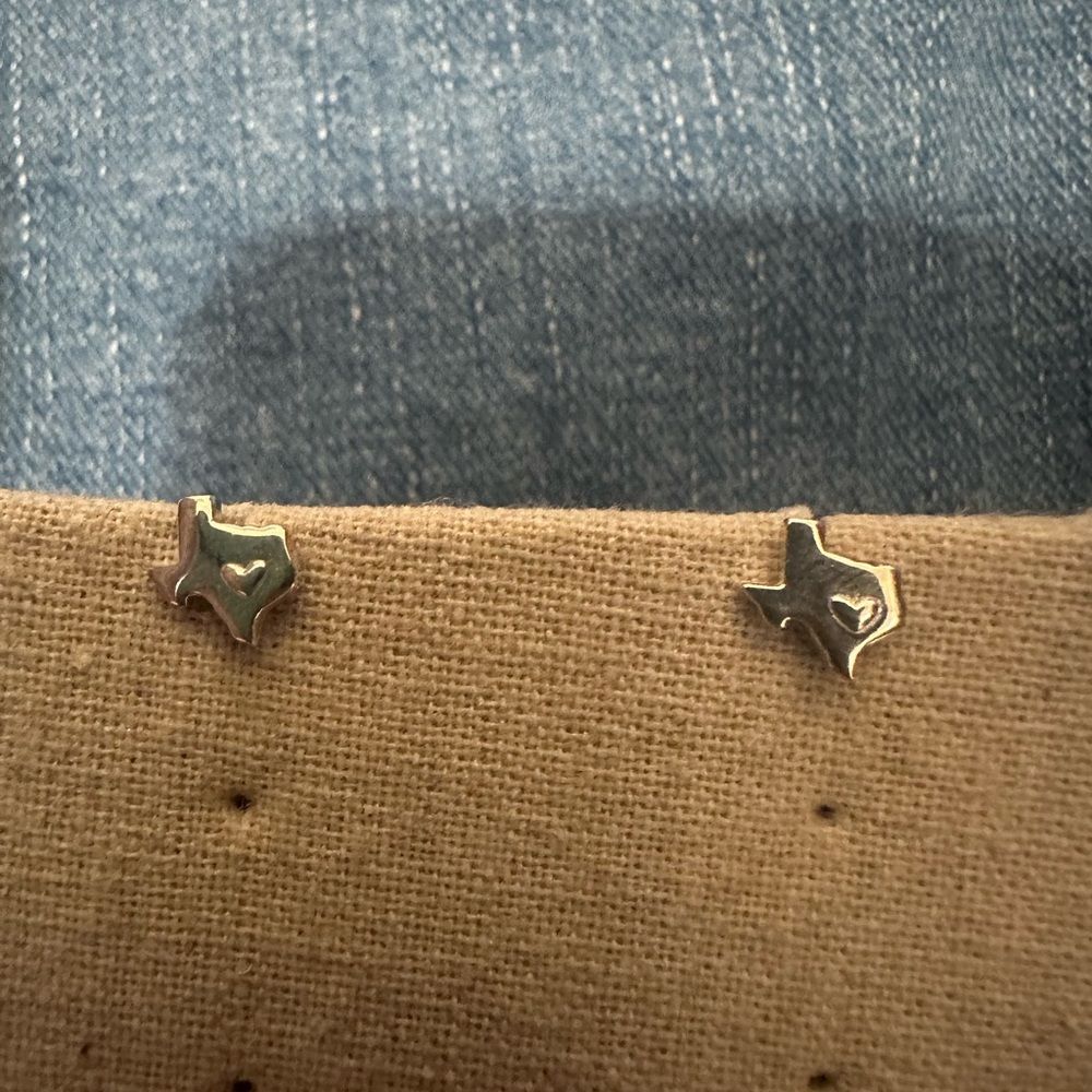 Kendra Scott Silver Texas Heart Earrings